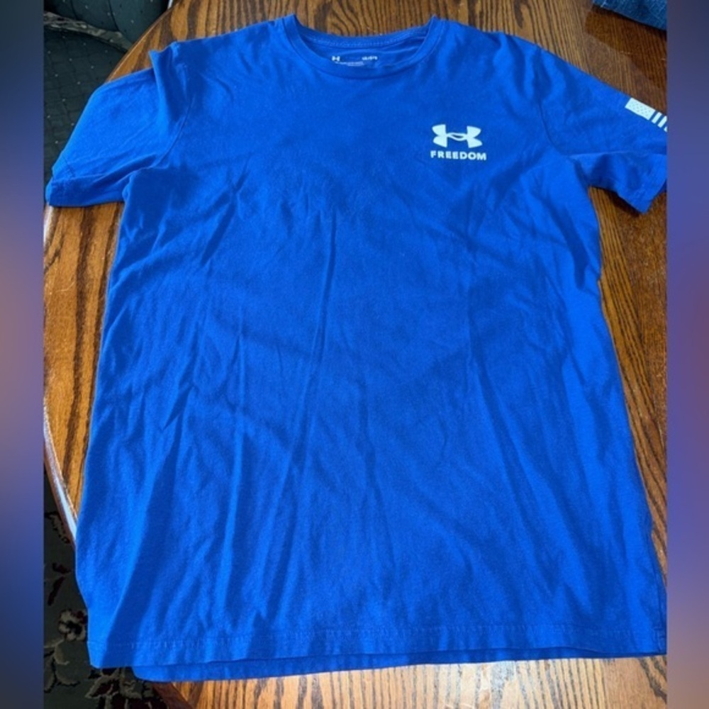 Under Armour size large loose fit vibrant blue freedom t-shirt.